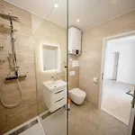 Holiday home House Greenside - With A Pool *