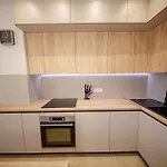 House Greenside - With A Pool Kotlenice