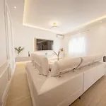 Holiday home House Greenside - With A Pool Kotlenice