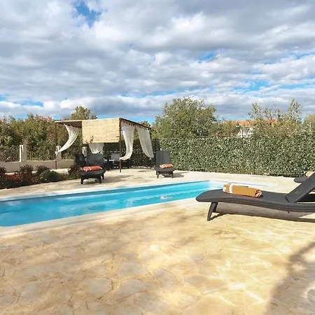 Tatil Evi House Greenside - With A Pool *