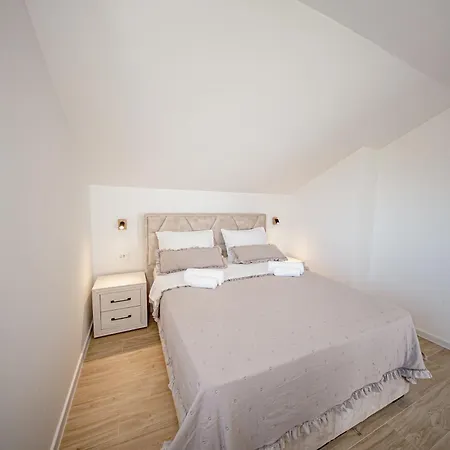House Greenside - With A Pool Tatil Evi