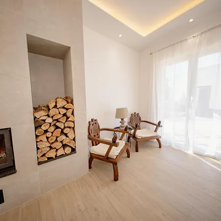 House Greenside - With A Pool Tatil Evi